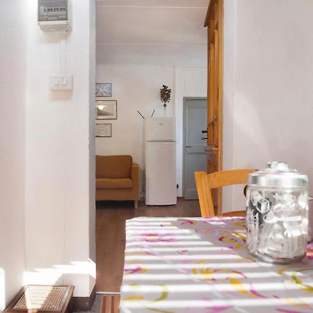 Appartamento La Vecchia Torre Porto Valtravaglia Esterno foto