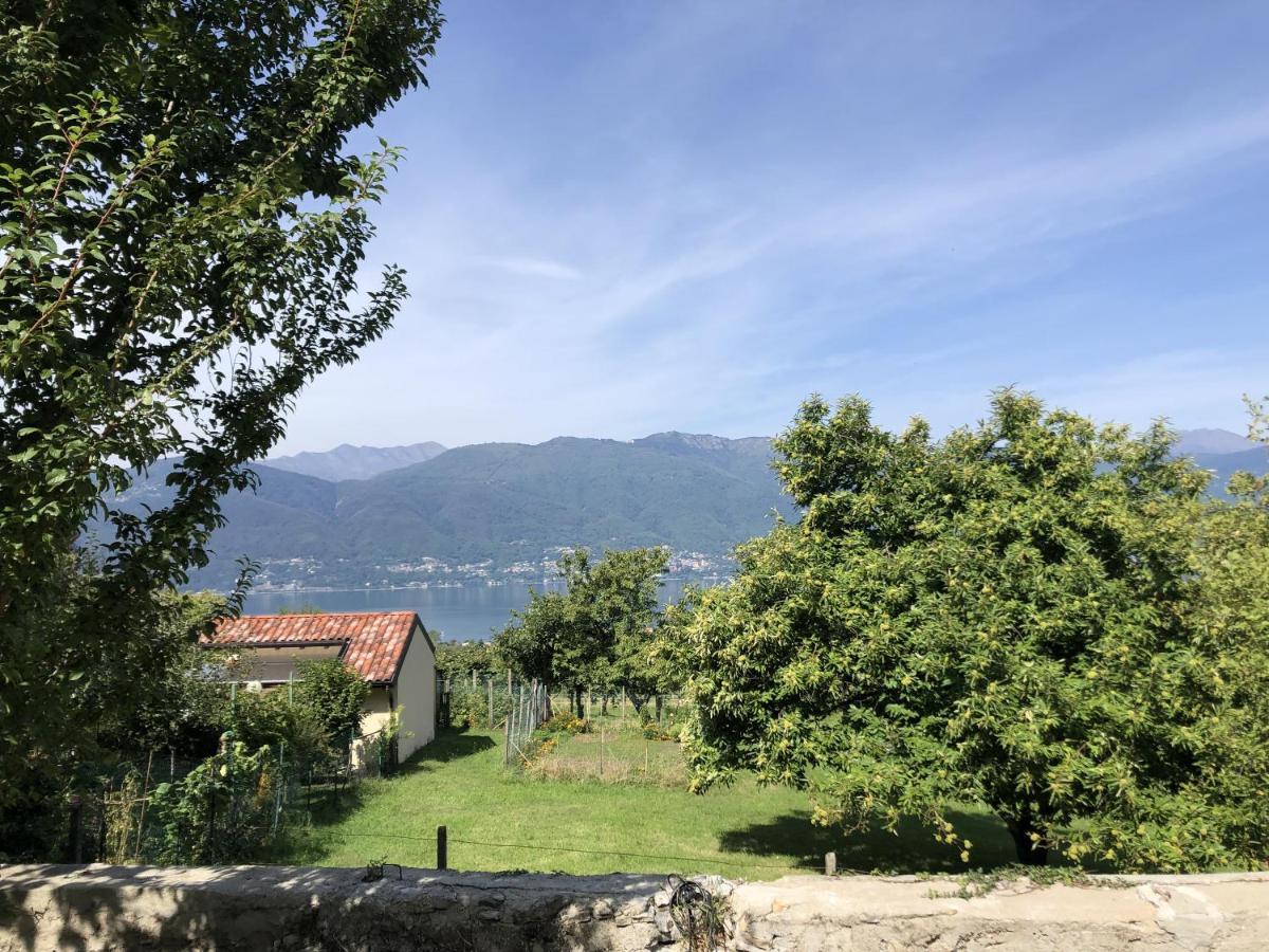 Appartamento La Vecchia Torre Porto Valtravaglia Esterno foto