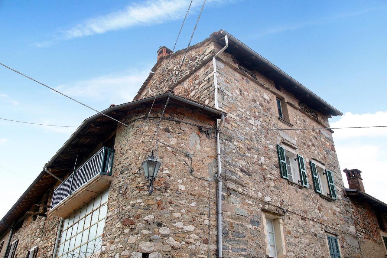 Appartamento La Vecchia Torre Porto Valtravaglia Esterno foto