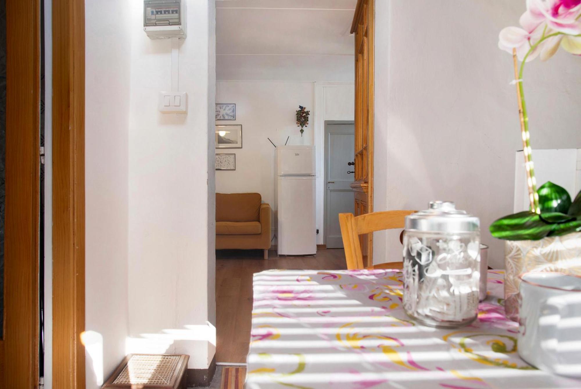 Appartamento La Vecchia Torre Porto Valtravaglia Esterno foto